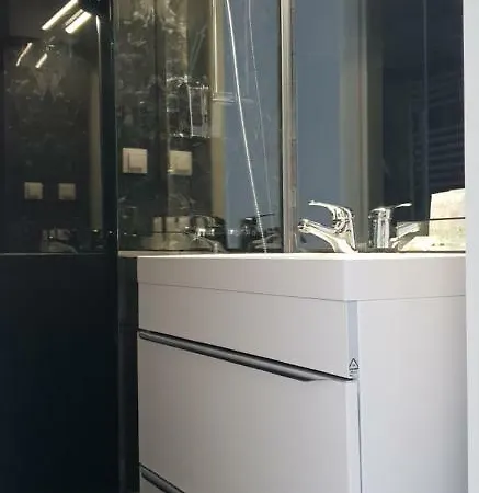 Ale's In City Center Apartment *