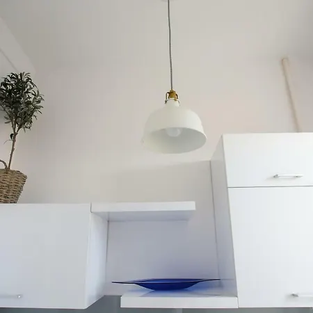 Ale's In City Center Apartment